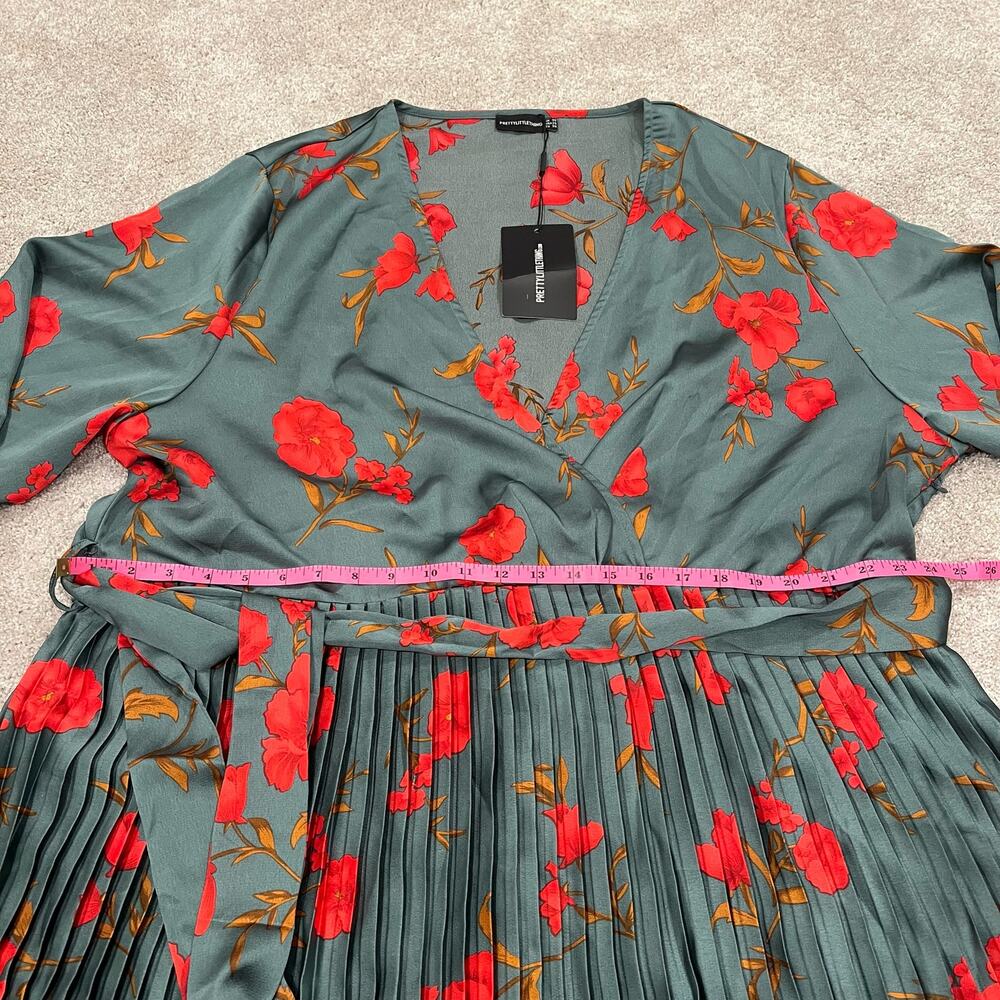NWT Pretty Little Thing Plus Size Green Floral Longsleeve Pleated‎ Midi Dress 30 - Picture 10 of 11